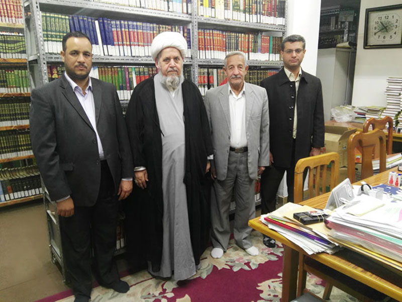 قسم المكتبة في مركز كربلاء للدراسات والبحوث   يزور مكتبات مدينة النجف الاشرف