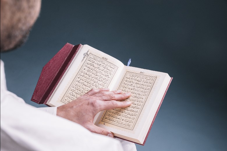 اضاءات في تزكية النفس (الآيات الإلهية محكمة لاريب في حقانيتها)
