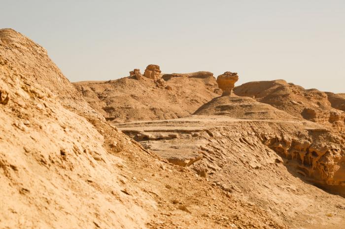 Al-Tarr Caves
