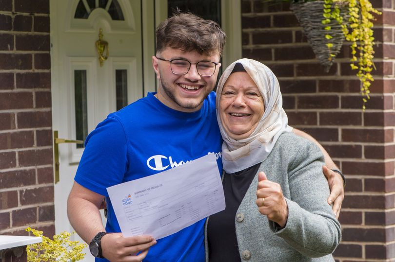 Refugee who left Iraq as a toddler earns Cambridge place to study medicine with 4 A*s