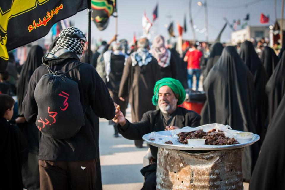 انسجاما مع الزيارة الاربعينية .. الحكومة توجه بتزويد كربلاء بكافة مفردات البطاقة التموينية واستثنائها من الخطة التسويقية