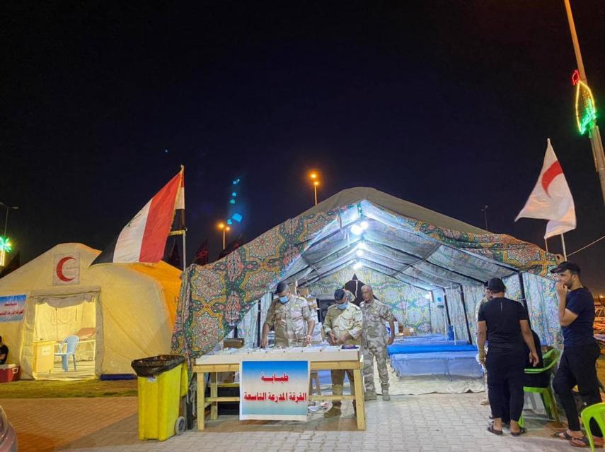 بالصور ||  قيادة الفرقة المدرعة التاسعة تقدم الدعم والإسناد الطبي أثناء زيارة الأربعين