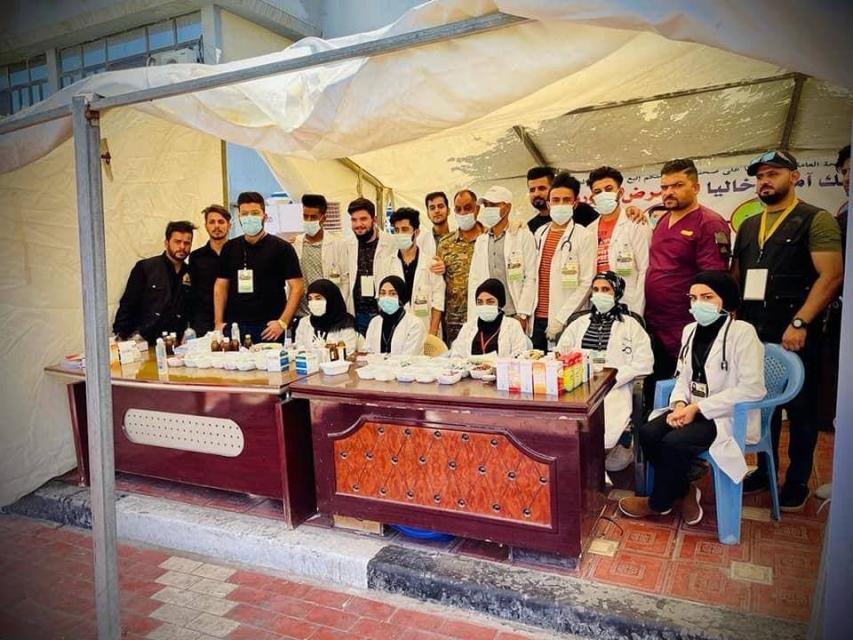 بالصور || قصة عشق يجسدها متطوعو كربلاء لخدمة الزائرين في أربعينية الإمام الحسين عليه السلام 