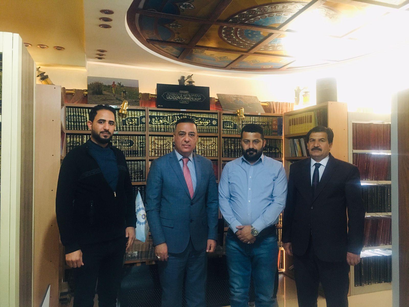 امين عام المكتبة المركزية في جامعة القادسية  في ضيافة مكتبة مركز كربلاء