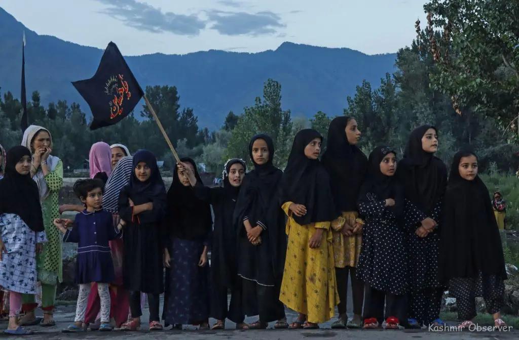 Pictures: Kashmir covered in black to observe Karbala tragedy