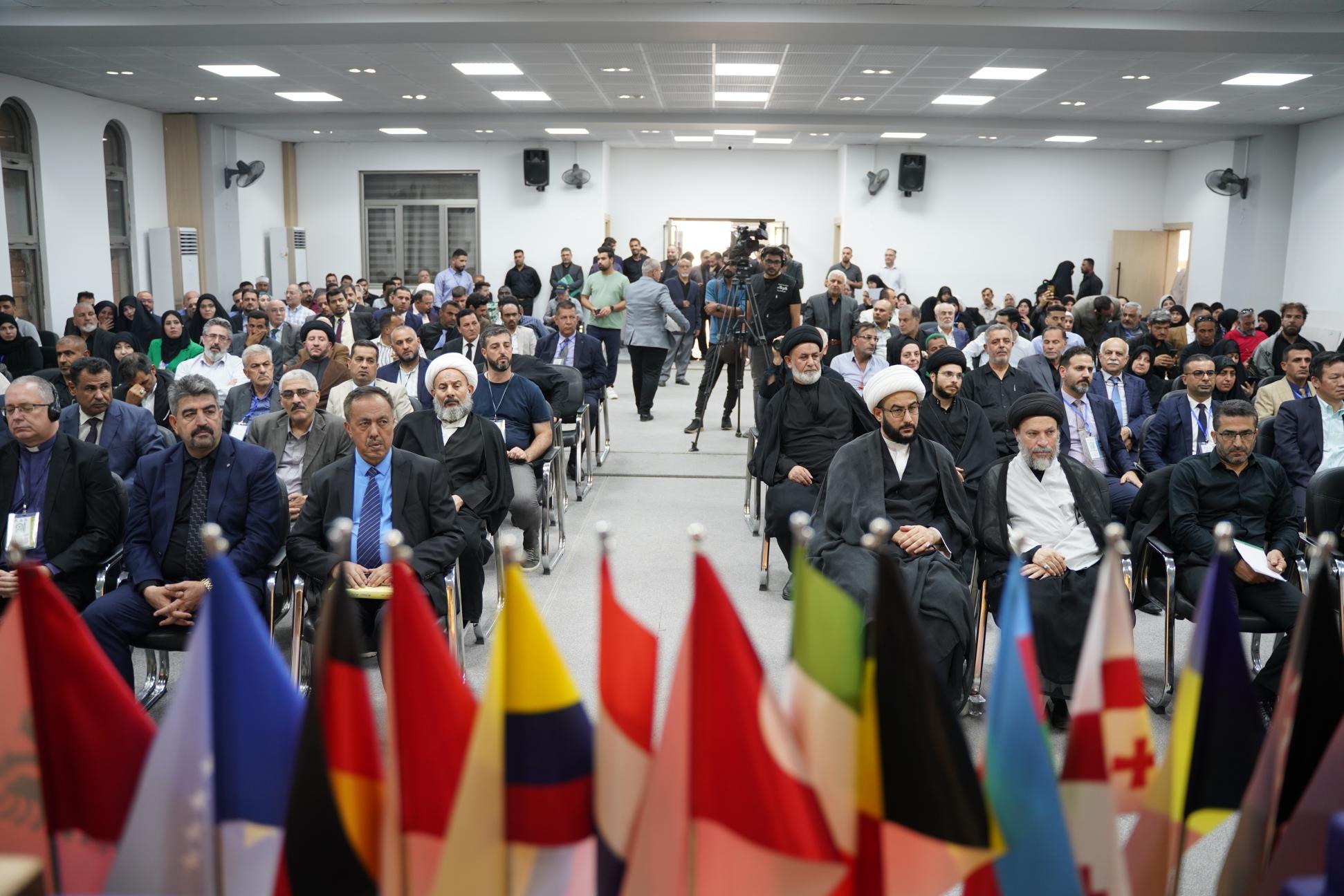 بالصور انعقاد الجلسة الختامية للمؤتمر العلمي الدولي السابع لزيارة الأربعين في كلية الصفوة الجامعة