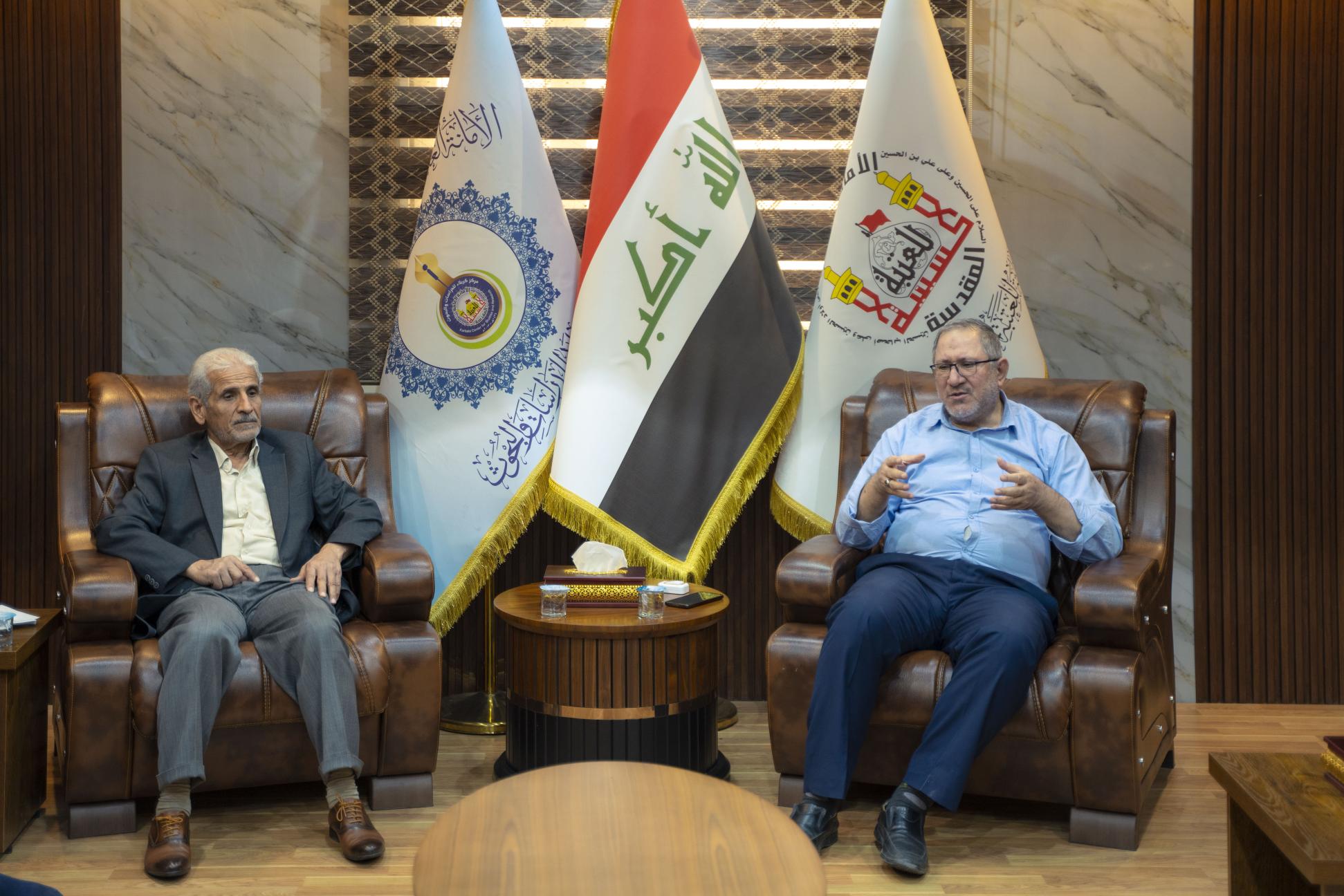 إدارة المركز تنظم اجتماعًا مع شعبة الأربعين
